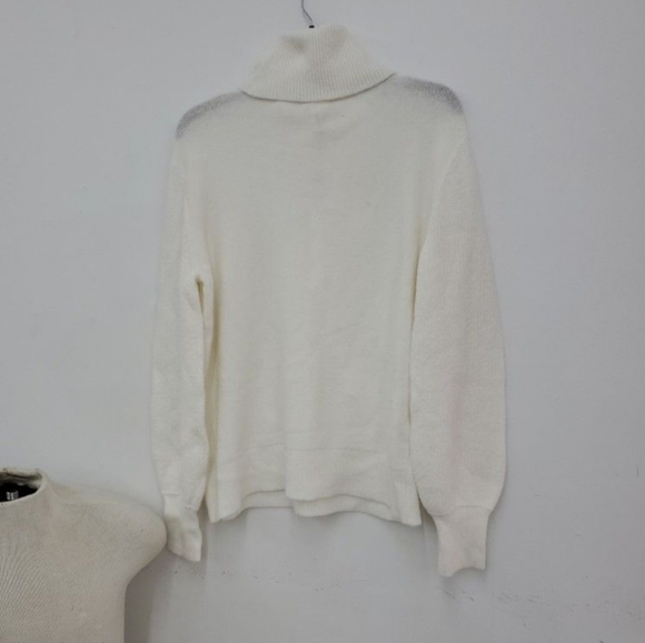 CASLON - Picture 3 of 7